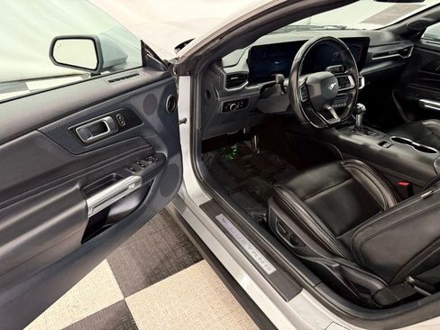 Used 2024 Ford Mustang Premium image 22