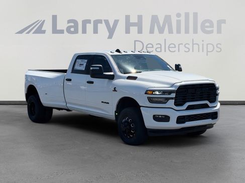 New 2026 RAM 3500 Big Horn AWD/4WD image 8