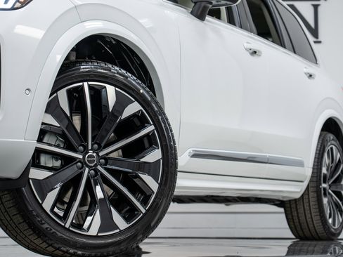 New 2026 Volvo XC90 B6 Ultra image 28