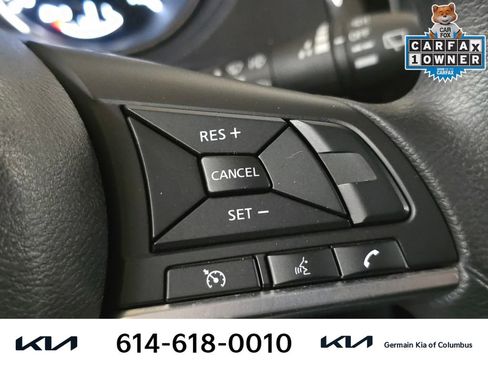 Used 2020 Nissan Rogue S image 32