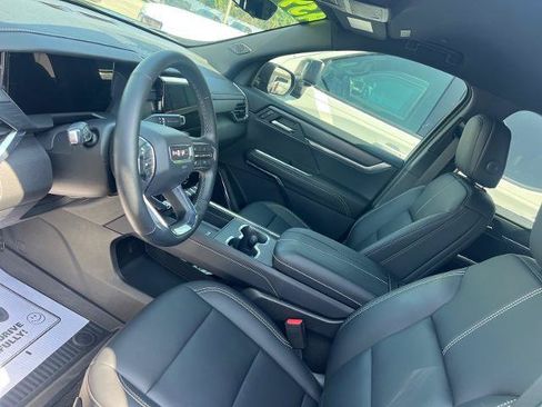 Used 2026 GMC Acadia Elevation w/ Black Edition FWD image 6