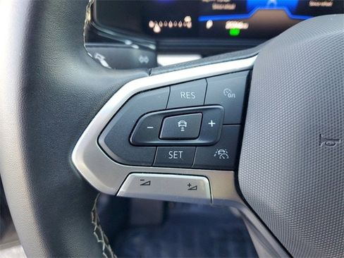 Certified 2025 Volkswagen Taos S image 17