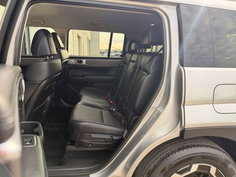 Used 2025 Hyundai Santa Fe SEL image 40