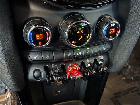 Used 2024 MINI Cooper S FWD image 32