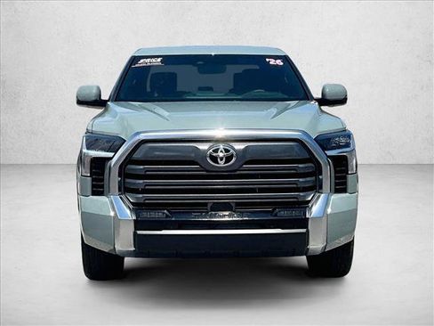 Used 2026 Toyota Tundra Limited AWD/4WD image 3