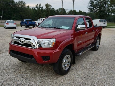 Used 2012 Toyota Tacoma PreRunner image 4