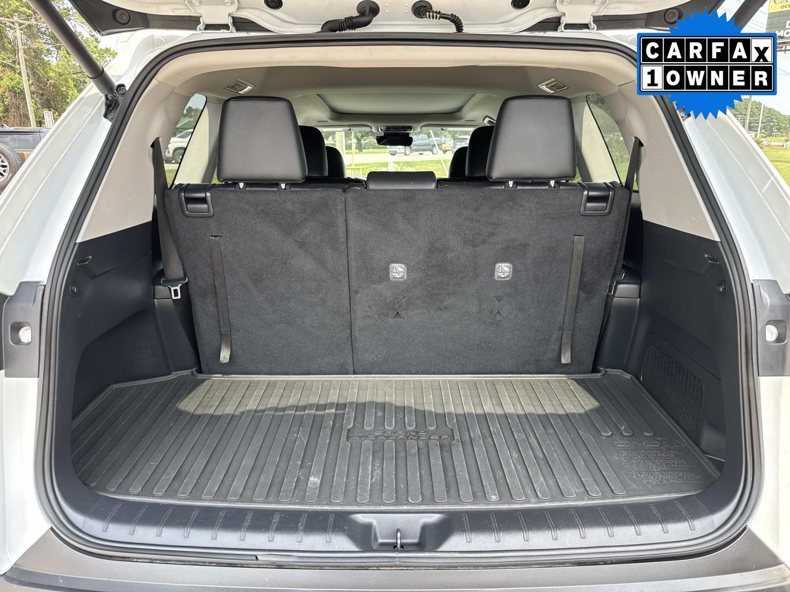 Used 2024 Toyota Grand Highlander AWD image 12