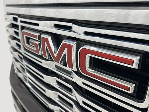 Used 2022 GMC Sierra 1500 Denali AWD/4WD image 31