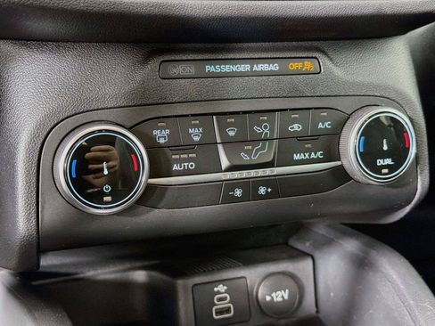 Used 2025 Ford Escape Active AWD/4WD image 21