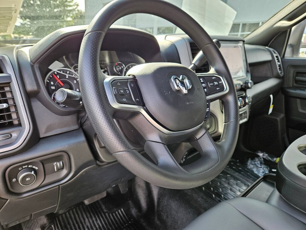 New 2026 RAM 5500 Tradesman AWD/4WD image 14