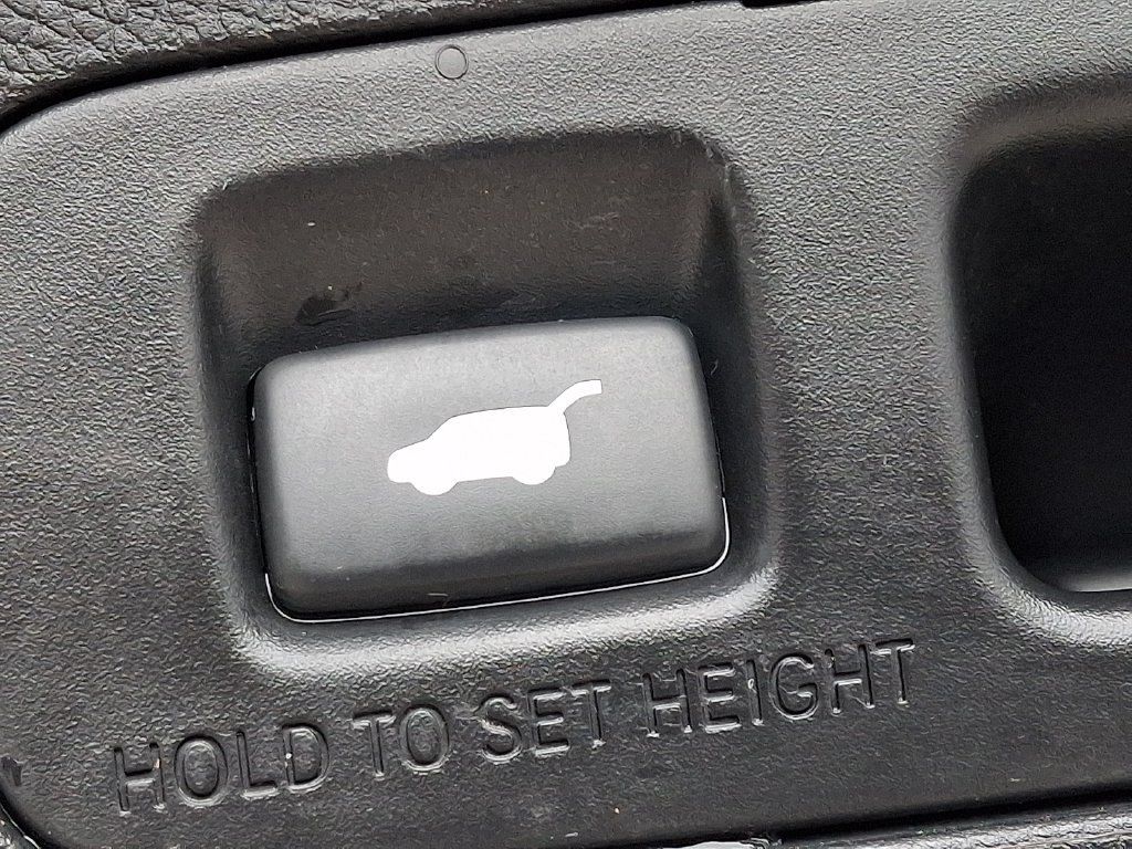 Used 2018 Honda CR-V Touring image 30