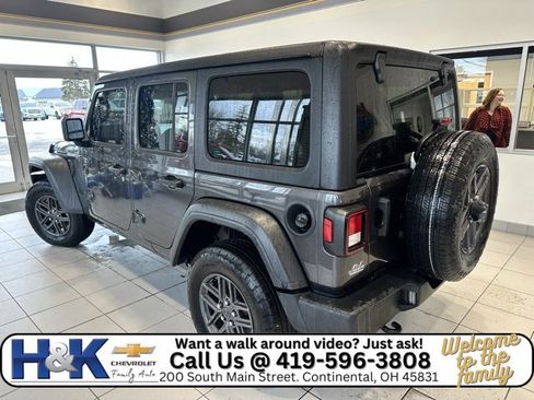 Used 2024 Jeep Wrangler Sport S image 6