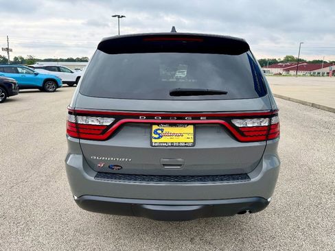 Used 2024 Dodge Durango SXT w/ Trailer Tow Group IV image 3
