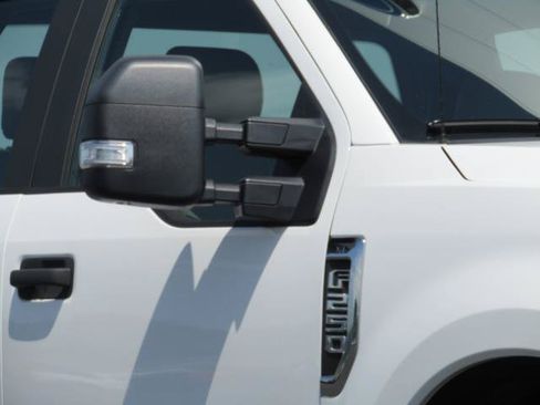 Used 2019 Ford F250 XL w/ Power Equipment Group AWD/4WD image 5