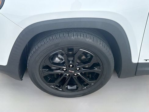 Used 2022 GMC Terrain SLT w/ Elevation Edition FWD image 34