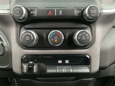 Used 2021 RAM 2500 Big Horn w/ Level 1 Equipment Group image 24