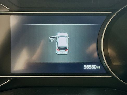 Used 2021 Kia Niro EX Premium FWD image 32