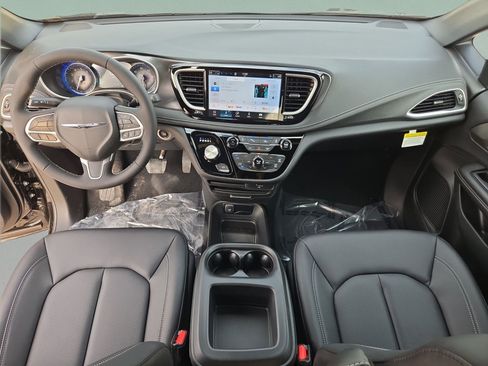 New 2026 Chrysler Pacifica Select FWD image 47