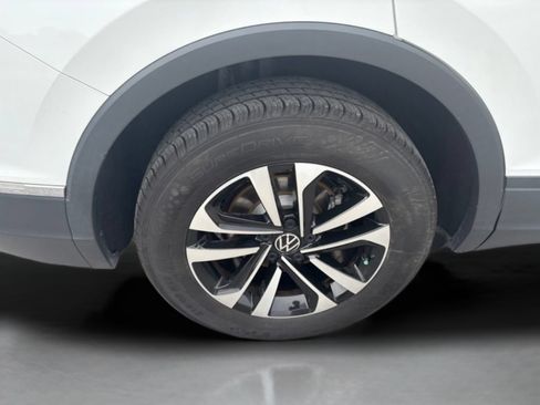 Used 2023 Volkswagen Tiguan S FWD image 32