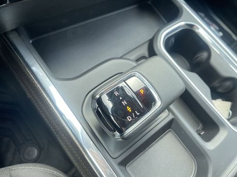Used 2024 Chevrolet Silverado 1500 LT Trail Boss w/ Convenience Package II AWD/4WD image 24