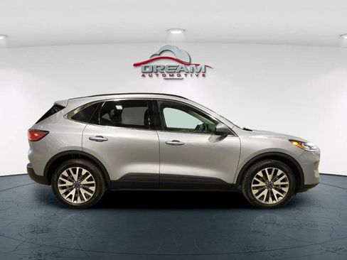 Used 2022 Ford Escape Titanium w/ Class II Trailer Tow Package AWD/4WD image 19
