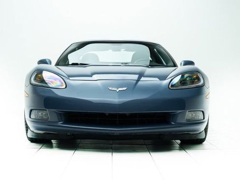 Used 2011 Chevrolet Corvette Coupe w/ 1LT image 6