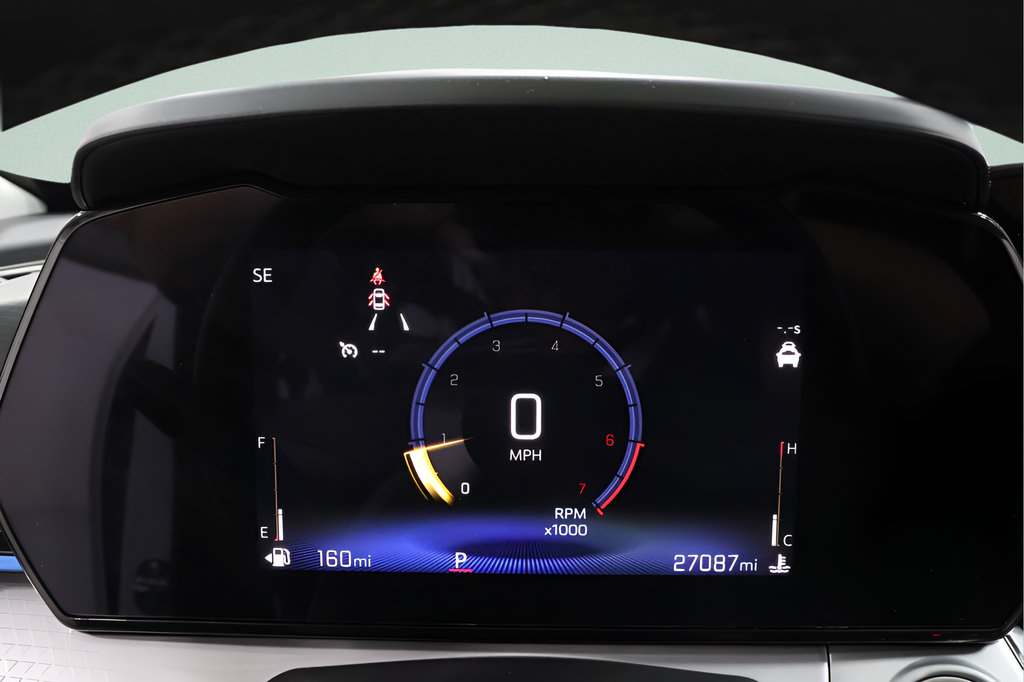 Used 2025 Chevrolet Trax LT w/ LT Convenience Package FWD image 14