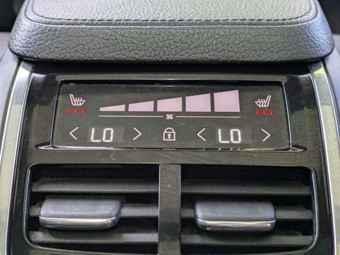 Used 2020 Volvo XC90 T6 Momentum AWD/4WD image 18