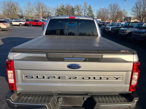 Used 2022 Ford F250 Lariat w/ Chrome Package image 4