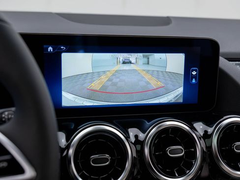 New 2026 Mercedes-Benz GLA 250 4MATIC image 23