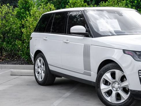 Used 2019 Land Rover Range Rover Supercharged AWD/4WD image 8