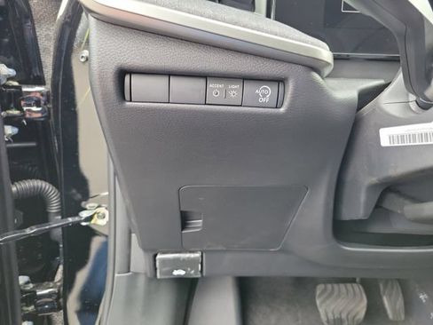 New 2026 Nissan Kicks SV w/ SV Premium Package FWD image 10