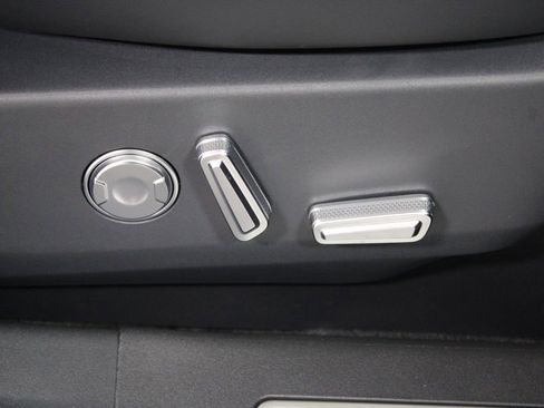 New 2026 Lincoln Nautilus Reserve w/ Jet Appearance Package image 28