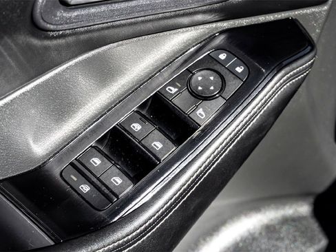 Used 2024 Nissan Rogue SV image 11