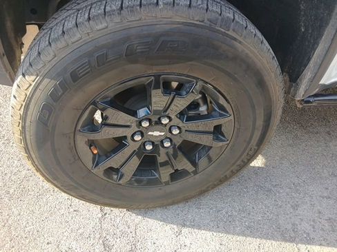 Used 2021 Chevrolet Colorado ZR2 w/ ZR2 Dusk Special Edition AWD/4WD image 3