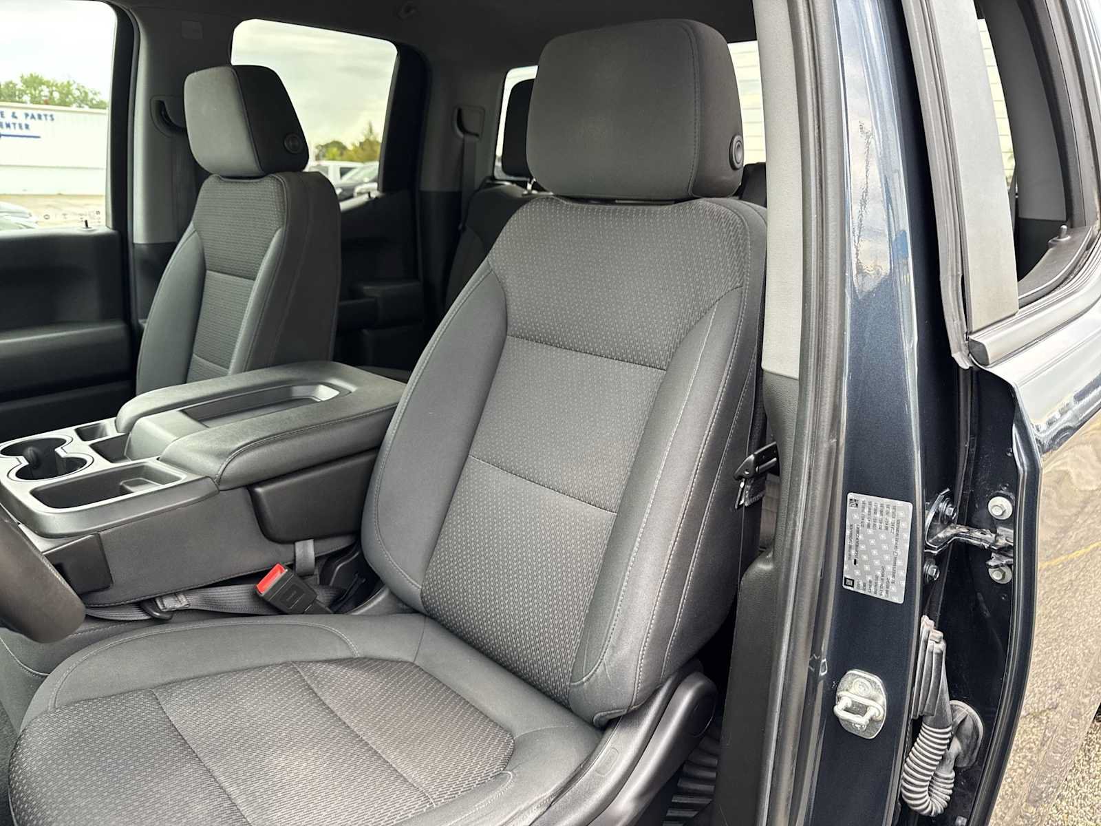 Used 2019 Chevrolet Silverado 1500 Custom w/ Custom Value Package AWD/4WD image 17