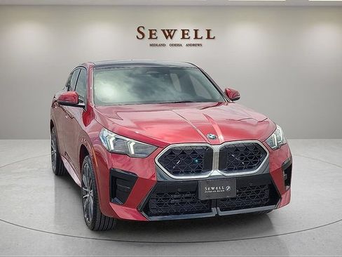New 2026 BMW X2 xDrive28i w/ M Sport Package AWD/4WD image 7