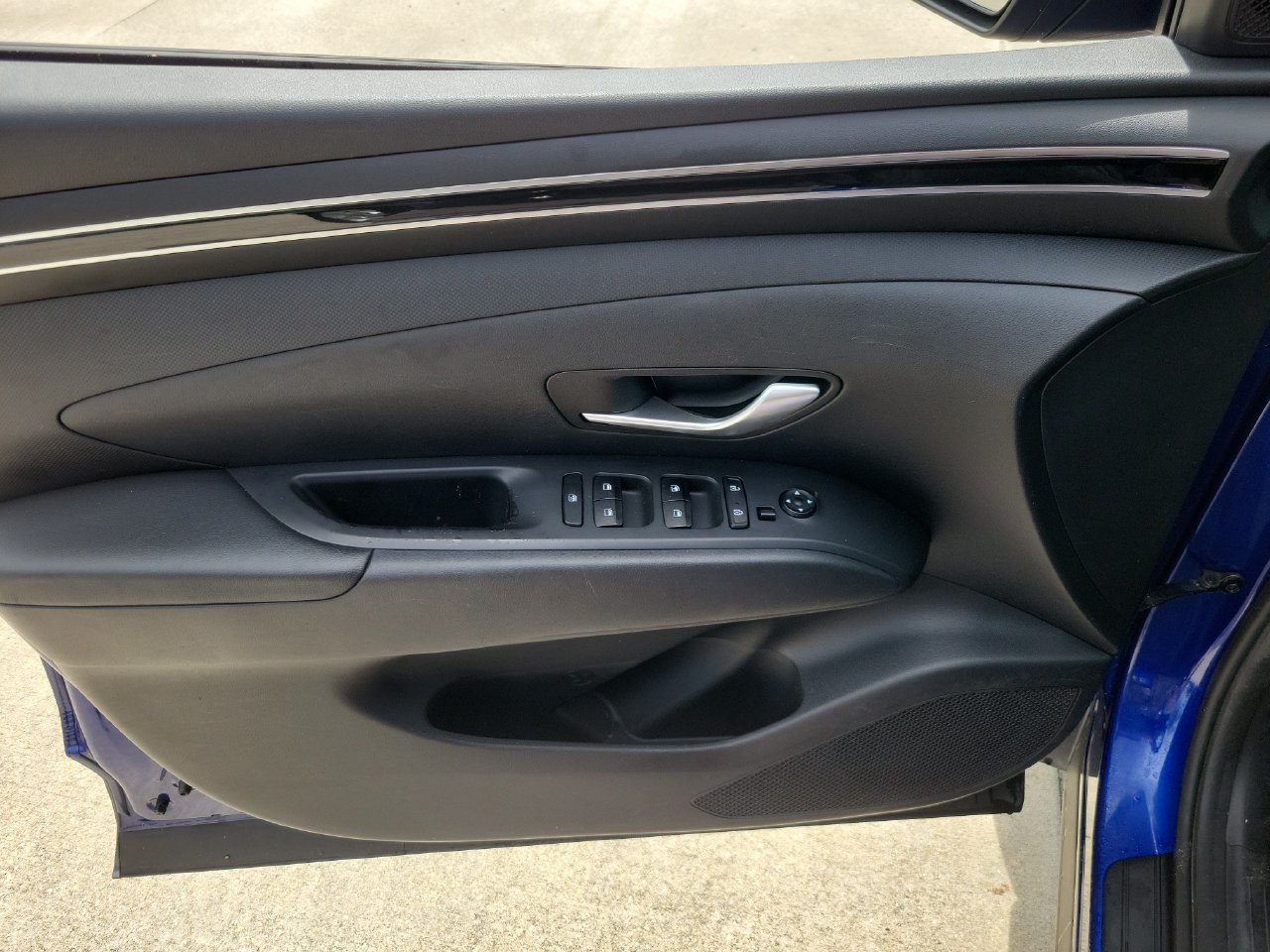 Used 2022 Hyundai Tucson SE FWD image 12