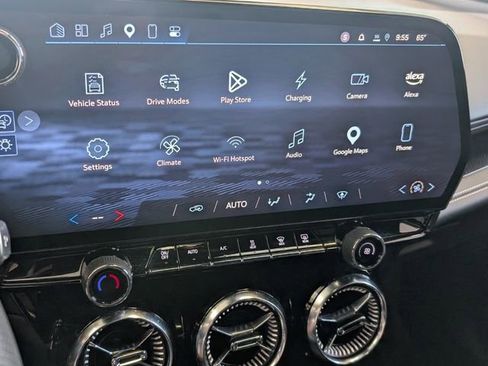 Certified 2025 Chevrolet Blazer EV LT image 18