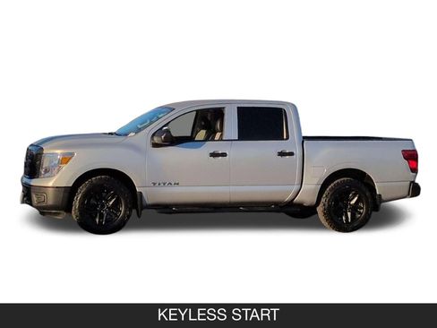 Used 2018 Nissan Titan S w/ S Utility Package image 5