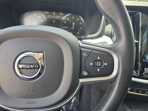 Used 2020 Volvo S60 T5 Momentum FWD image 19