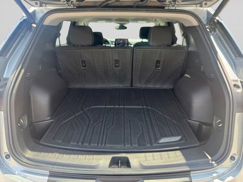 Used 2024 Chevrolet Blazer LT w/ Convenience Package FWD image 19