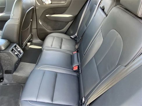 New 2025 Volvo XC40 B5 Core w/ Protection Package Premier image 18