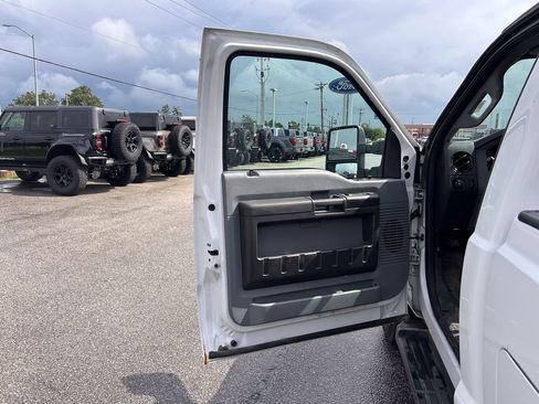 Used 2012 Ford F250 XL w/ PWR Equipment Group AWD/4WD image 12