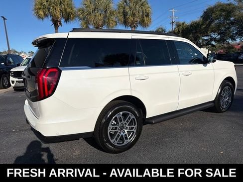 Used 2025 Ford Expedition Active image 9