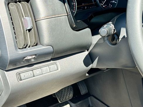 Used 2023 Nissan Pathfinder Rock Creek image 10