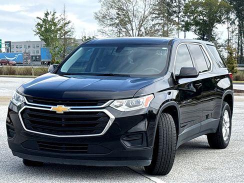 Used 2019 Chevrolet Traverse LS image 3