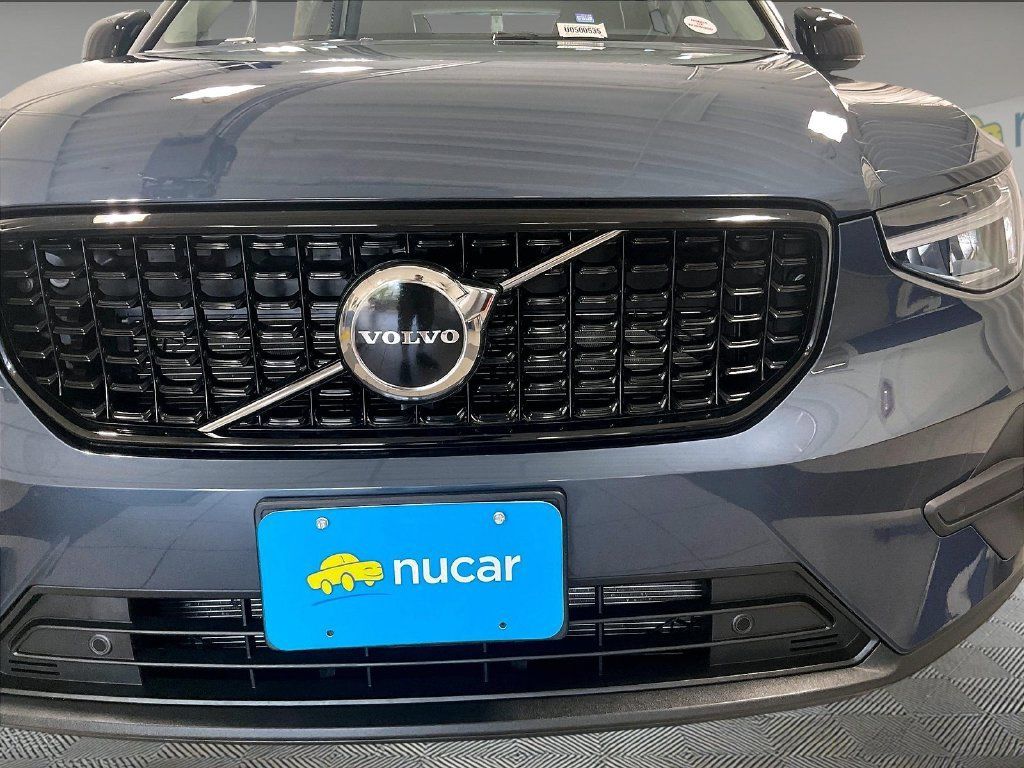 Used 2026 Volvo XC40 B5 Core AWD/4WD image 32