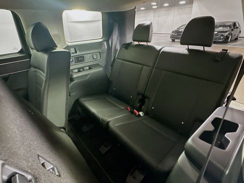 Used 2025 Hyundai Santa Fe Limited image 28