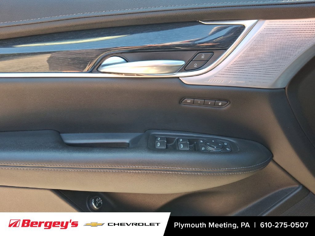 Certified 2024 Cadillac XT5 Premium Luxury w/ Technology Package AWD/4WD image 15